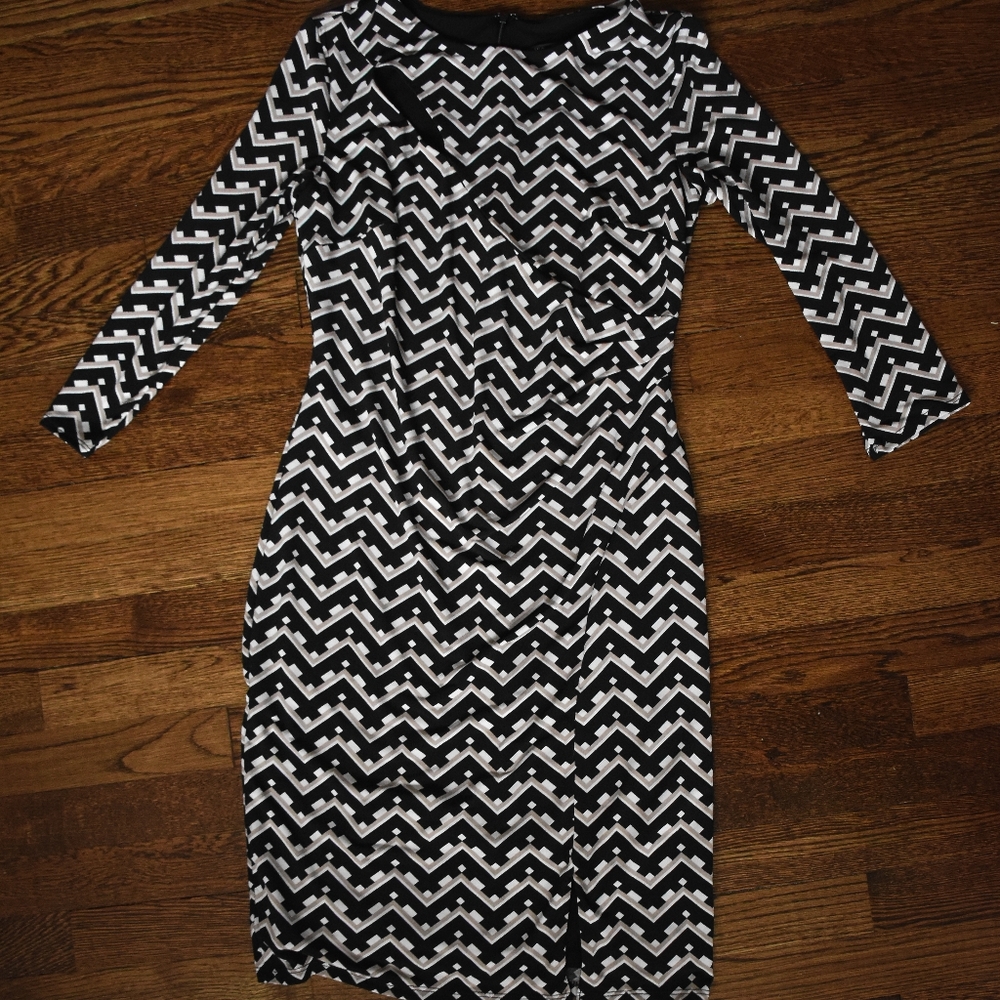 3/4-Sleeve Patterned Dress